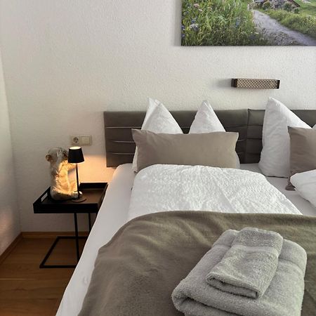 Lechtaler Alpenblick Landeck - Privatzimmer & Ferienwohnung Exterior foto