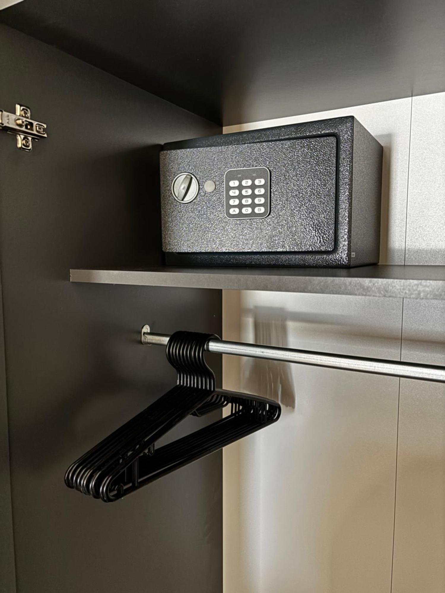 Lechtaler Alpenblick Landeck - Privatzimmer & Ferienwohnung Exterior foto