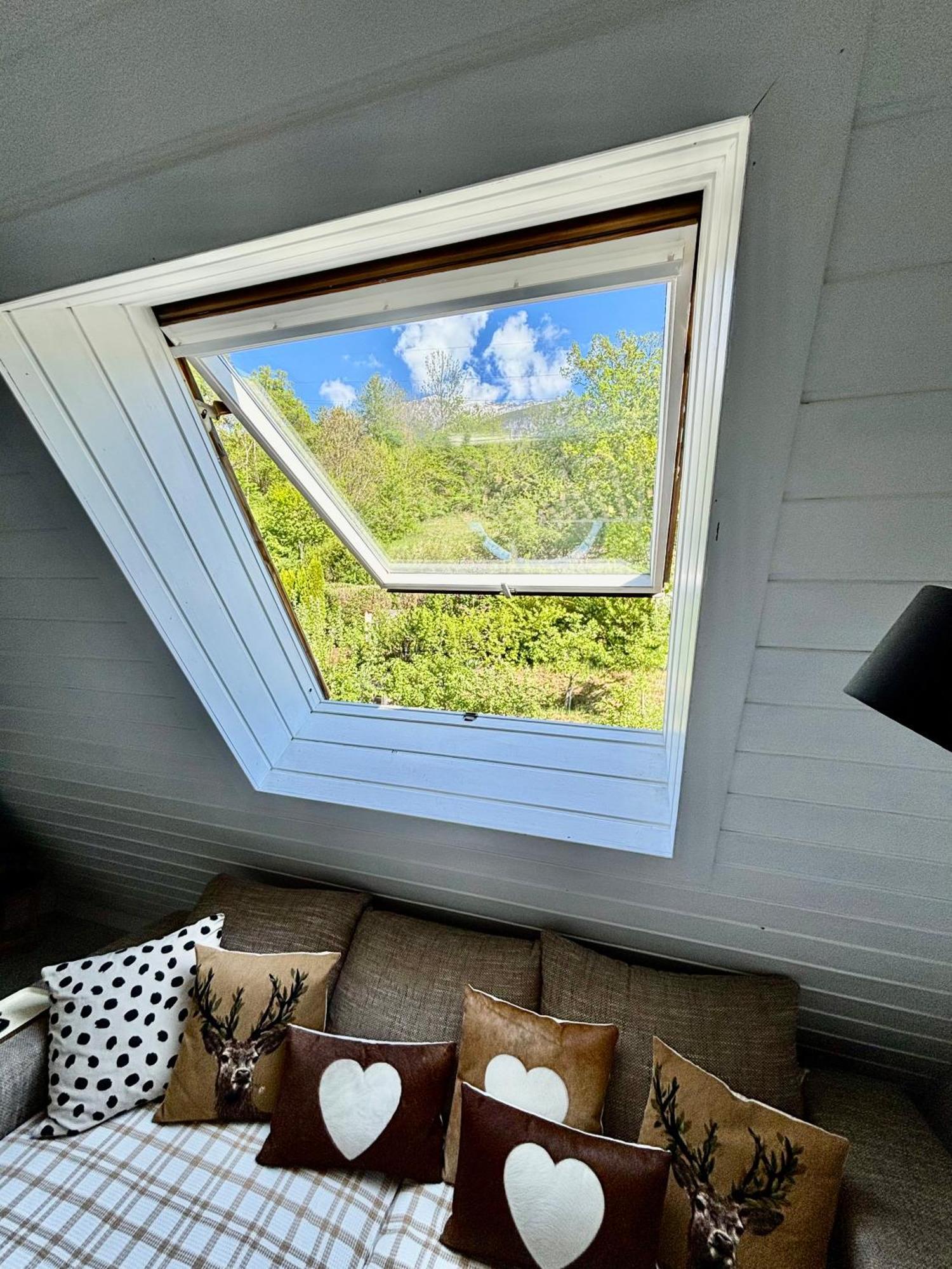 Lechtaler Alpenblick Landeck - Privatzimmer & Ferienwohnung Exterior foto